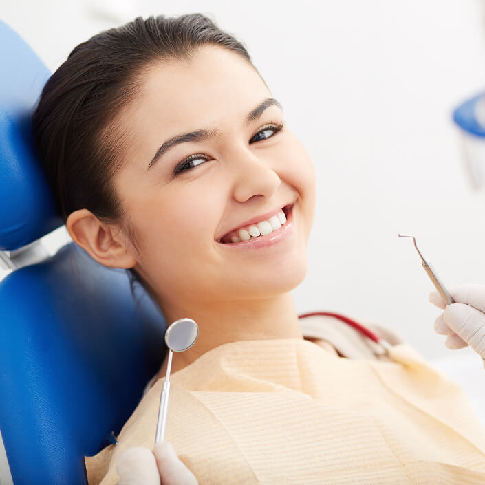 woman at the dentist